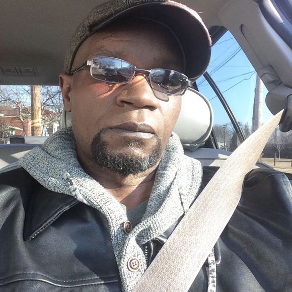 Meet your Posher, Rob - Picture 1 of 1